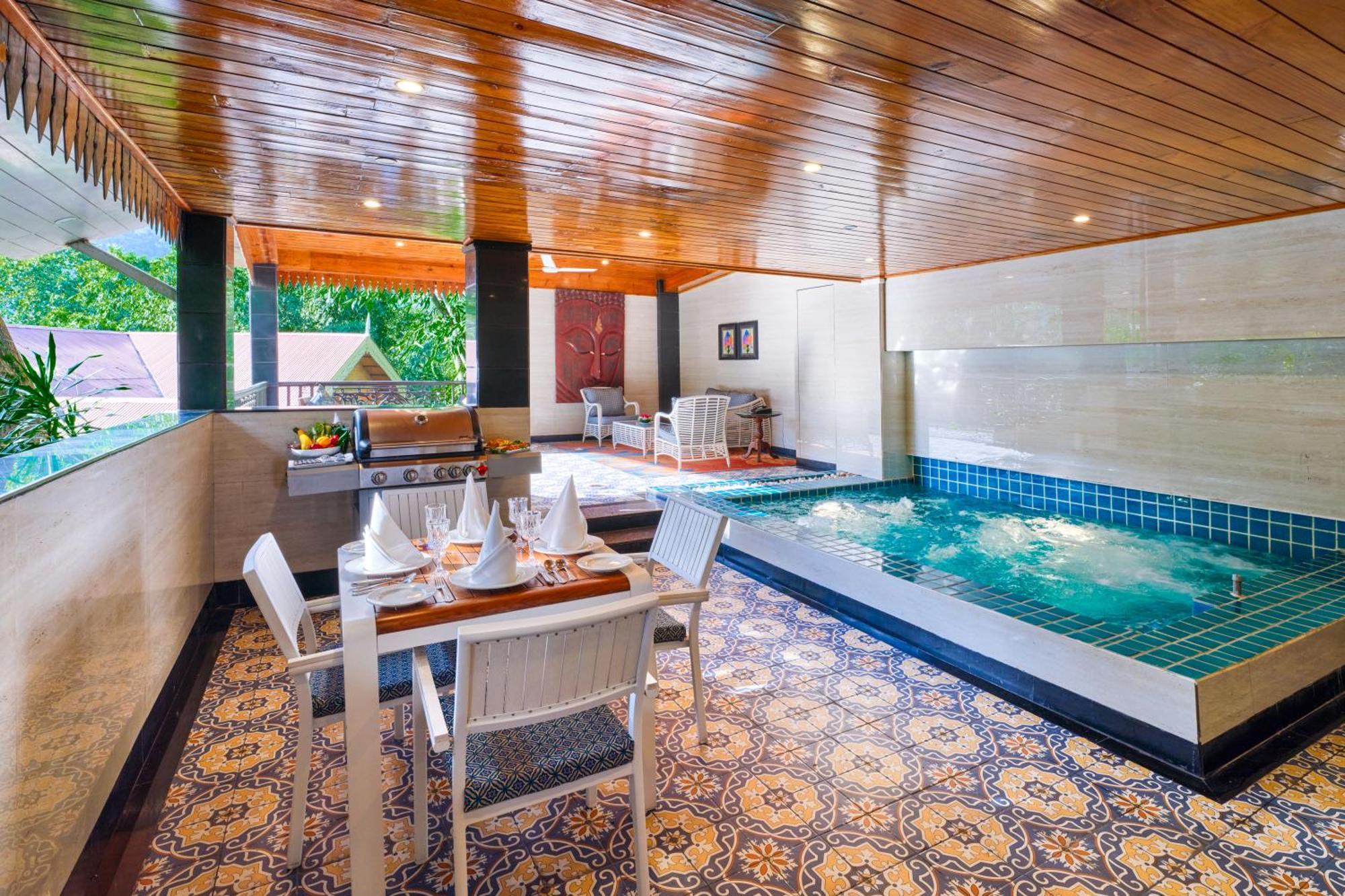Resort Mayfair & Casino 5*