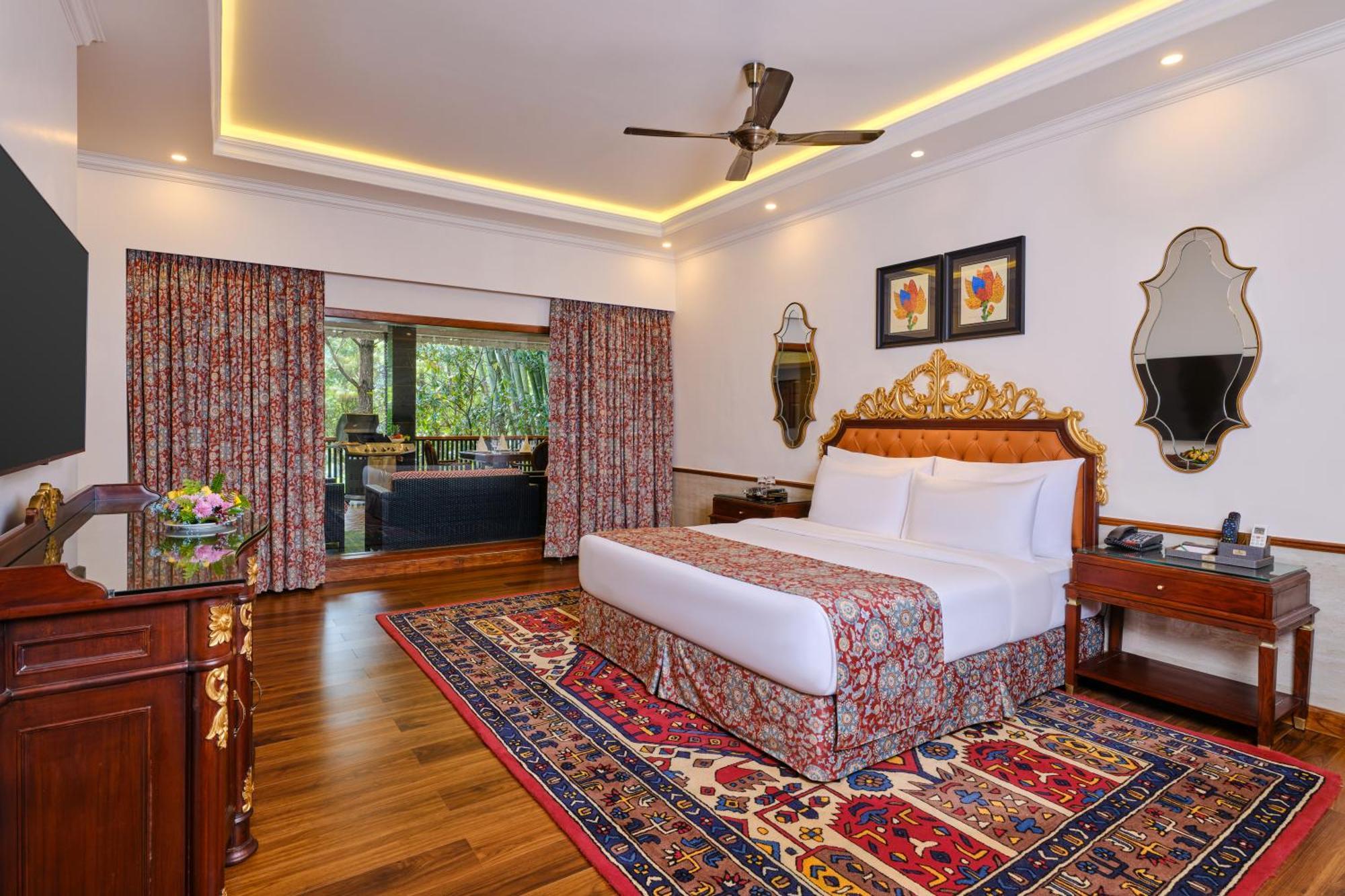 Mayfair & Casino Resort 5*