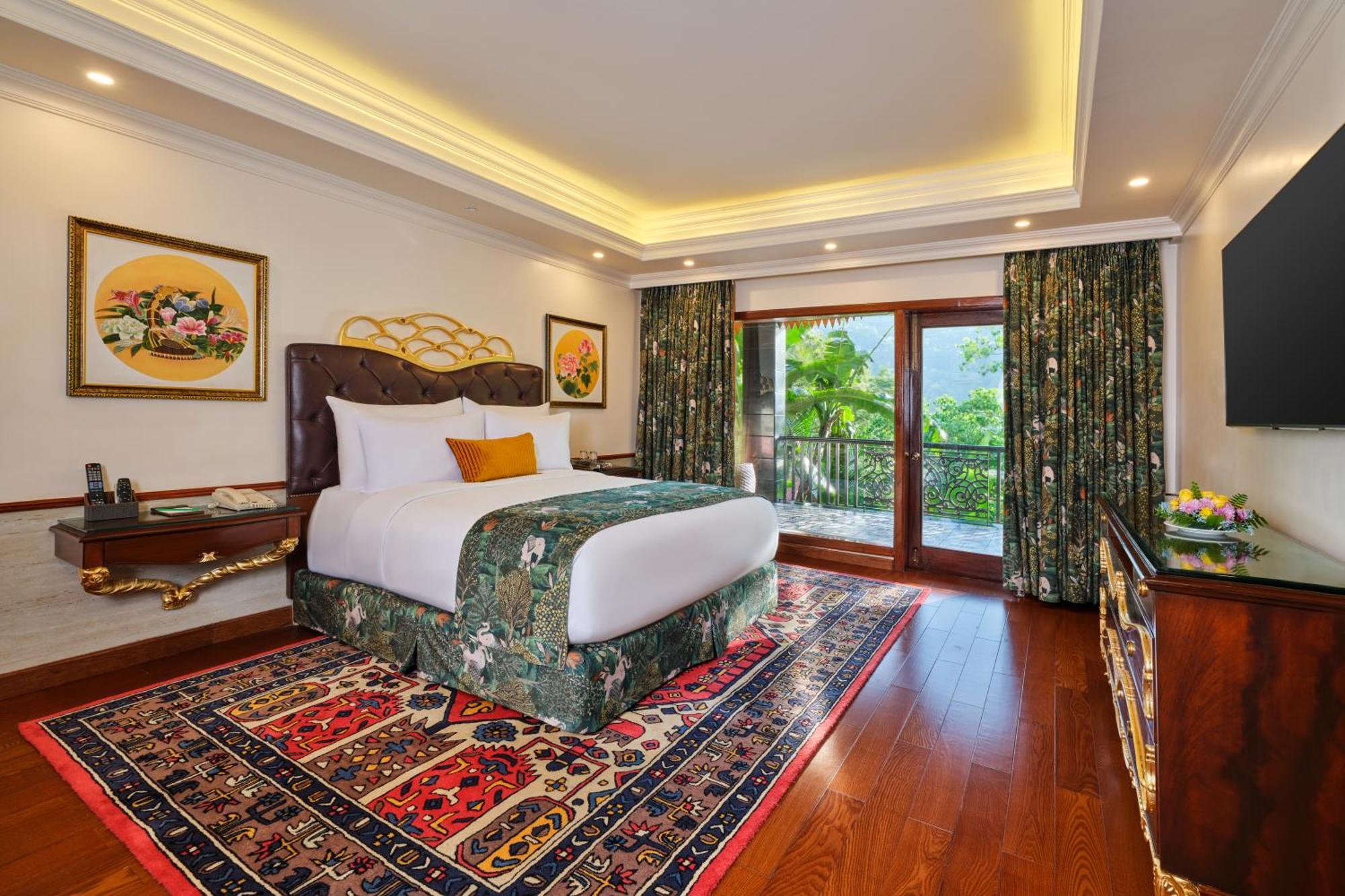 Resort Mayfair & Casino 5*
