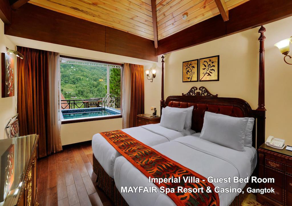 Mayfair & Casino 5*